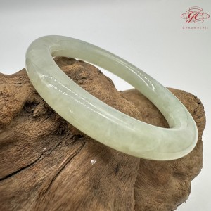 【肌容雪】天然緬甸A貨淡綠翡翠圓條手鐲 編號606(鐲圍54.0mm#17號)