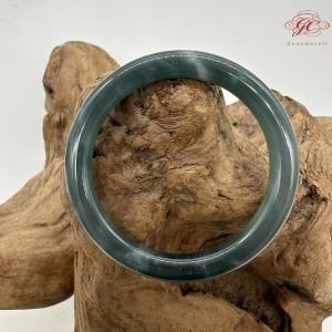 【肌容雪】天然緬甸A貨冰藍翡翠美人條手鐲 編號639(鐲圍56.0mm#17.5號)