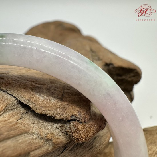 【肌容雪】天然緬甸A貨翡翠粉底綠飄花圓條手鐲 編號831(鐲圍57.3mm#18號)