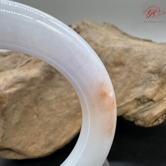 【肌容雪】天然緬甸A貨冰糯紅斑飄花翡翠圓條手鐲 編號919(鐲圍57.5mm#18號)