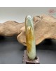 【肌容雪】天然緬甸A貨淡綠黃褐翡翠圓條手鐲 編號920(鐲圍55.1mm#17.5號)