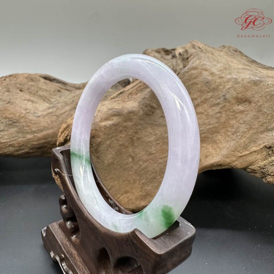 【肌容雪】天然緬甸A貨淡紫翠綠斑翡翠圓條手鐲 編號921(鐲圍55.6mm#17.5號)