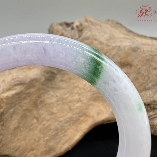 【肌容雪】天然緬甸A貨淡紫翠綠斑翡翠圓條手鐲 編號921(鐲圍55.6mm#17.5號)