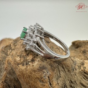 【肌容雪】天然緬甸A貨翡翠蛋面鑲鑽戒指 編號979(戒圍17.7mm#12號)