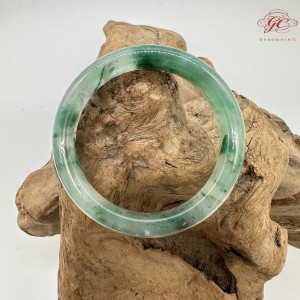 【肌容雪】天然非洲翠-晨曦晶翠鐲 編號F03(鐲圍59.5mm#19號)