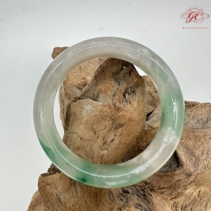 【肌容雪】天然非洲翠-薄霧翠綠鐲 編號F05(鐲圍59.0mm#18.5號)