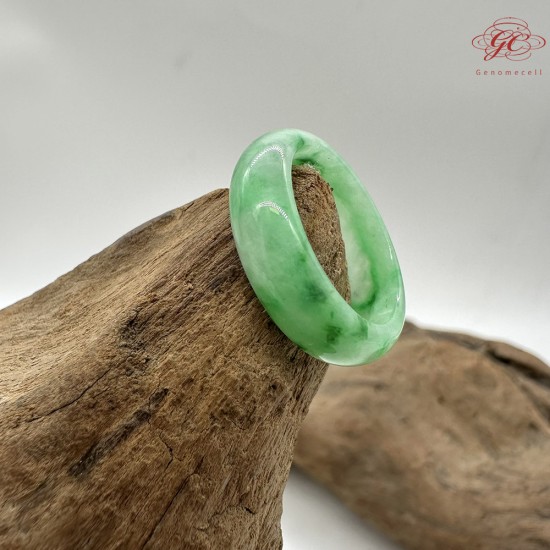 【肌容雪】天然緬甸A貨翡翠綠飄花戒圈 編號1001(戒圍17.8mm#12號) 【肌容雪】天然緬甸A貨翡翠綠飄花戒圈 編號1001(戒圍17.8mm#12號)