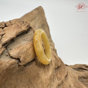 【肌容雪】天然緬甸A貨滿圈黃翡翠戒圈 編號1025(戒圍18.5mm#15號 )