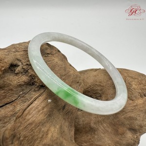  【肌容雪】天然緬甸A貨白底青翡翠美人條手鐲 編號1028(鐲圍57.6mm#18號)