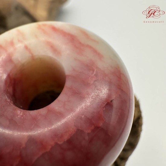 【肌容雪】天然美石雞血石紅紋千層平安扣吊飾 編號B146