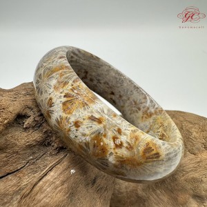 【肌容雪】天然美石珊瑚手鐲 編號B199(鐲圍54.8mm#17號)