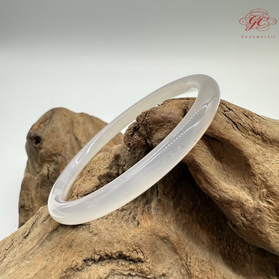 【肌容雪】天然美石白月光瑪瑙圓條手鐲 編號B219(鐲圍57.3mm#18號) 【肌容雪】天然美石白月光瑪瑙圓條手鐲 編號B219(鐲圍57.3mm#18號)