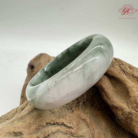 【肌容雪】天然美石糯種綠飄花平安鐲 編號B226(鐲圍50.2mm#16號) 【肌容雪】天然美石糯種綠飄花平安鐲 編號B226(鐲圍50.2mm#16號)