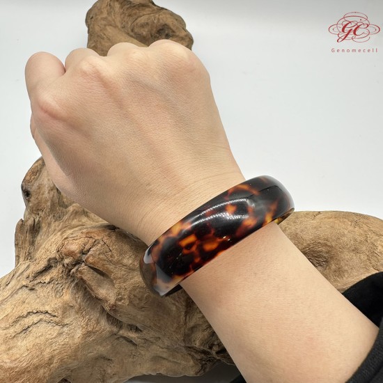 【肌容雪】天然美石玳瑁手鐲 編號B232(鐲圍61.2mm#19.5號)