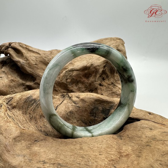 【肌容雪】天然美石綠飄花平安鐲 編號B239(鐲圍57.9mm#18號) 【肌容雪】天然美石綠飄花平安鐲 編號B239(鐲圍57.9mm#18號)