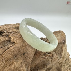 【肌容雪】天然緬甸A貨冰糖雪梨翡翠公主鐲 編號20 (鐲寬52.2mm #17號)