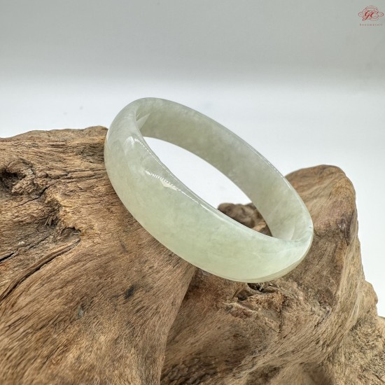 【肌容雪】天然緬甸A貨冰糖雪梨翡翠公主鐲 編號20 (鐲寬52.2mm #17號) 【肌容雪】天然緬甸A貨冰糖雪梨翡翠公主鐲 編號20 (鐲寬52.2mm #17號)