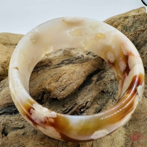 【肌容雪】焦糖色櫻花瑪瑙手鐲 編號B193(鐲圍57.1mm #18號)