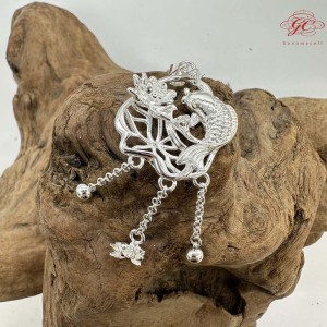 【肌容雪】魚躍蓮花造型吊墜附盒 編號A50