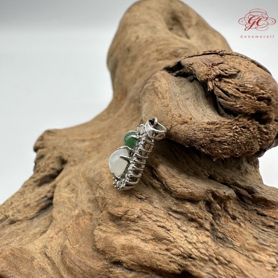 【肌容雪】天然緬甸A貨翡翠葫蘆造型鑲鑽吊墜 編號30