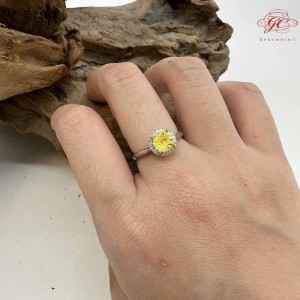 【肌容雪】花紋雕刻黃鋯石戒指17mm#12號 編號D04