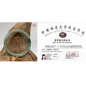 【肌容雪】天然緬甸A貨湖冰綠飄花翡翠特色手鐲 編號157 (鐲寬55mm #18號)