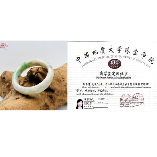 【肌容雪】天然緬甸A貨陽綠烏雞美鐲翡翠特色手鐲 編號193 (鐲寬59.7mm #19.5號) 【肌容雪】天然緬甸A貨陽綠烏雞美鐲翡翠特色手鐲 編號193 (鐲寬59.7mm #19.5號)