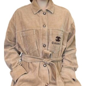 二手奢侈品香奈兒 (CHANEL) 的燈芯絨襯衫式外套 (9.9新,肩58胸128長83)-編號S319