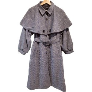 二手奢侈品香奈兒Chanel 黑白格紋斗篷式大衣 (9.9新,肩46胸104長116袖長60)-編號S361