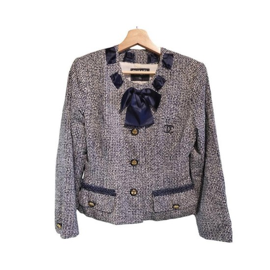 【二手精品9.9新】 Chanel (香奈兒) 經典斜紋軟呢外套 (肩38胸46長57袖長57)編號S529
