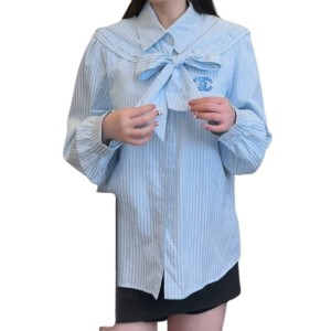【二手精品9.9新】 CHANEL（香奈兒）荷葉邊大領片與同材質領帶設計的藍白細條紋長袖襯衫(肩40胸52長68袖長63)編號S541