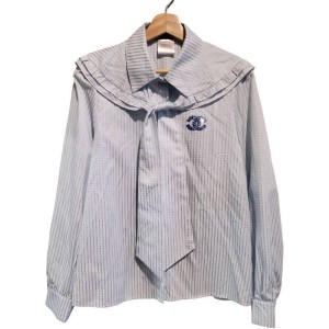 【二手精品9.9新】 CHANEL（香奈兒）荷葉邊大領片與同材質領帶設計的藍白細條紋長袖襯衫(肩40胸52長68袖長63)編號S541