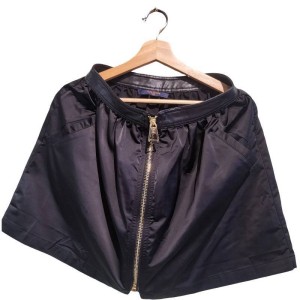 【二手精品9.9新】 路易威登 (Louis Vuitton) 皮革嵌飾迷你半截裙(腰35臀54長42)編號S546