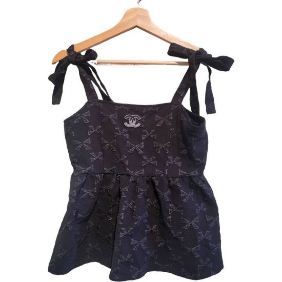 【二手精品9.9新】 香奈兒（Chanel）蝴蝶結提花吊帶背心(肩32胸40長54)編號S561