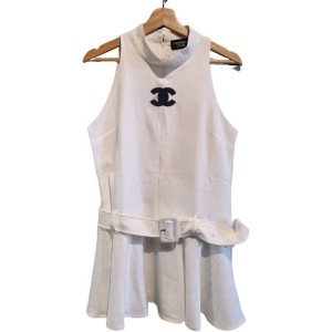 【二手精品9.9新】 Chanel（香奈兒）風格白色削肩無袖迷你連身裙(肩38胸46長80)編號S562