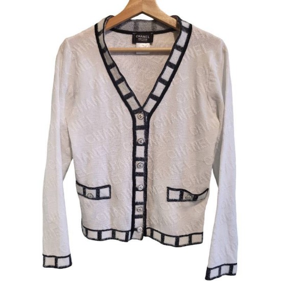 【二手精品9.9新】 Chanel（香奈兒）Uniform雙色針織開襟衫（Cardigan）(肩49胸46長58袖長60)編號S563