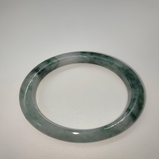 【肌容雪】天然緬甸冰飄花翡翠手鐲A貨 編號200(鐲寬54. 1mm 附錦盒附鑑定證書) 【肌容雪】天然緬甸冰飄花翡翠手鐲A貨 編號200(鐲寬54. 1mm 附錦盒附鑑定證書)