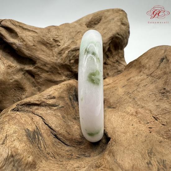 【肌容雪】天然緬甸A貨白底飄花翡翠平安鐲 編號383(鐲圍56.1mm#17.5號)