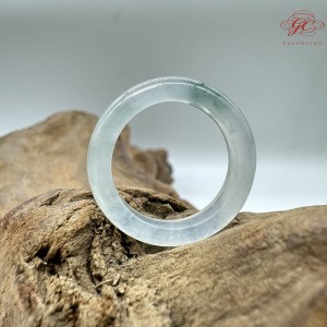 【肌容雪】天然緬甸A貨綠飄花翡翠戒圈 編號389(戒圍17.6mm#12號)