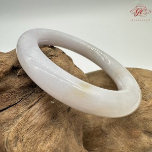 【肌容雪】天然緬甸A貨冰紫灑金翡翠圓條手鐲 編號527(鐲圍54.7mm#17號)