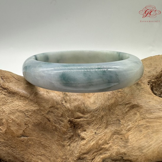 【肌容雪】天然緬甸A貨飄藍花翡翠正圈手鐲 編號592(鐲圍55.7mm#17.5號)