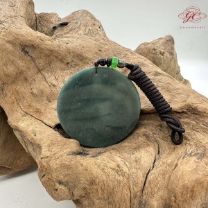 【肌容雪】天然A貨九尾狐翡翠造型掛墜吊飾繩 編號996