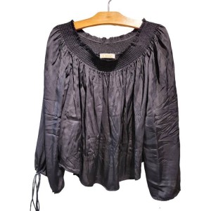 【二手精品9.9新】Chloé (蔻依) 的經典設計上衣(肩38胸56長52)編號S439