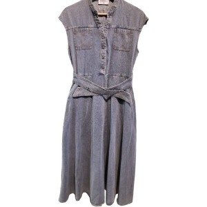 【二手精品9.9新】香奈兒 (Chanel) 的刺繡雙 C 標誌無袖牛仔長洋裝(肩42胸46長122)編號S441