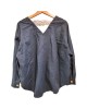 【二手精品9.9新】香奈兒 (CHANEL)經典法式慵懶風格 V 領長袖襯衫(肩56胸58長72袖長48)編號S446