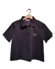 【二手精品9.9新】PRADA (普拉達) 推出經典款黑色短袖 Polo 衫(肩38胸50長53)編號S450