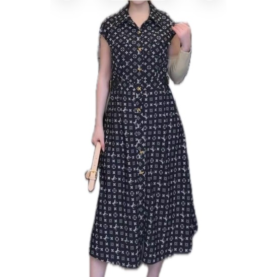 【二手精品9.9新】路易威登Louis Vuitton 的黑色Monogram 印花洋裝(肩38胸46長117)編號S471