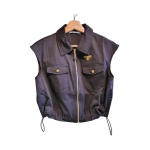 【二手精品9.9新】Prada 的短版抽繩拉鍊背心(肩42胸47長49 )編號S485