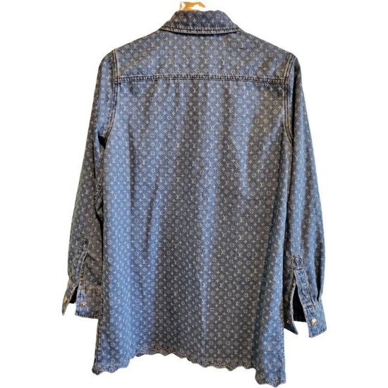 【二手精品9.9新】 Louis Vuitton 經典 Monogram 圖案的藍色牛仔襯衫(肩40胸50長79袖長60)編號S494
