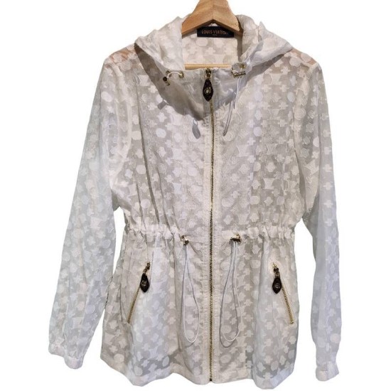【二手精品9.9新】 Louis Vuitton（路易威登）滿版 Monogram 老花連帽防風防曬外套(肩42胸54長70袖長62)編號S499